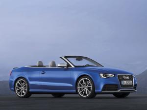 Audi RS5 Cabriolet 2012 года  (WW)